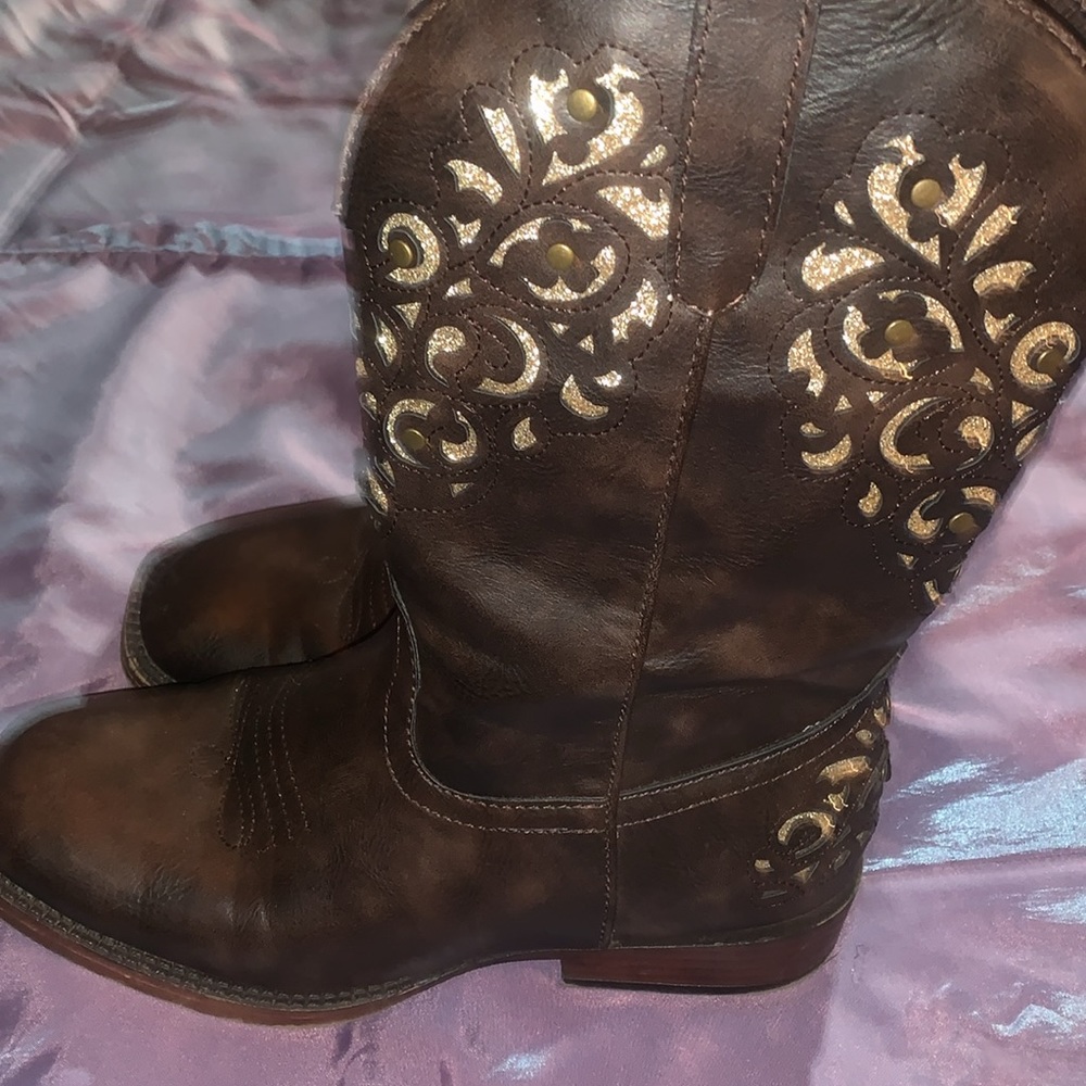 Nanette Lepore Girls cowboy boots